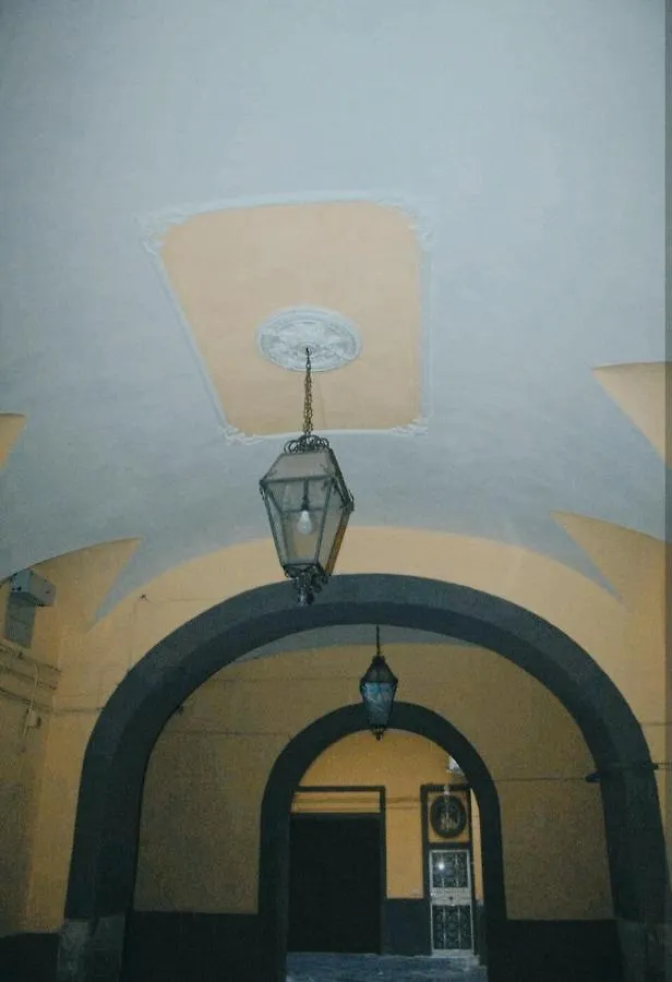 Piccola Maison Nel Centro Di Napoli