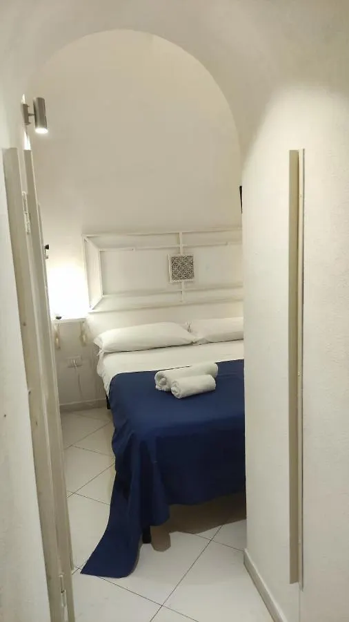 Piccola Maison Nel Centro Di Napoli 0*, نابولي