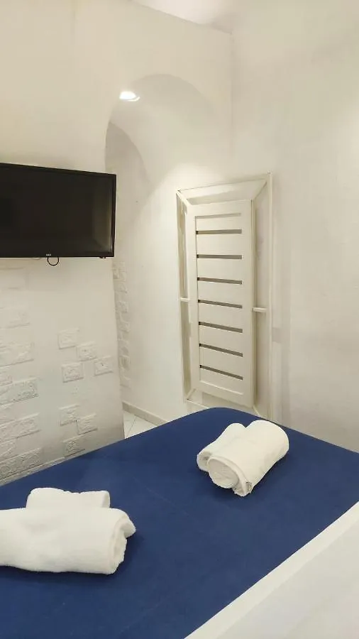 Piccola Maison Nel Centro Di Napoli نابولي