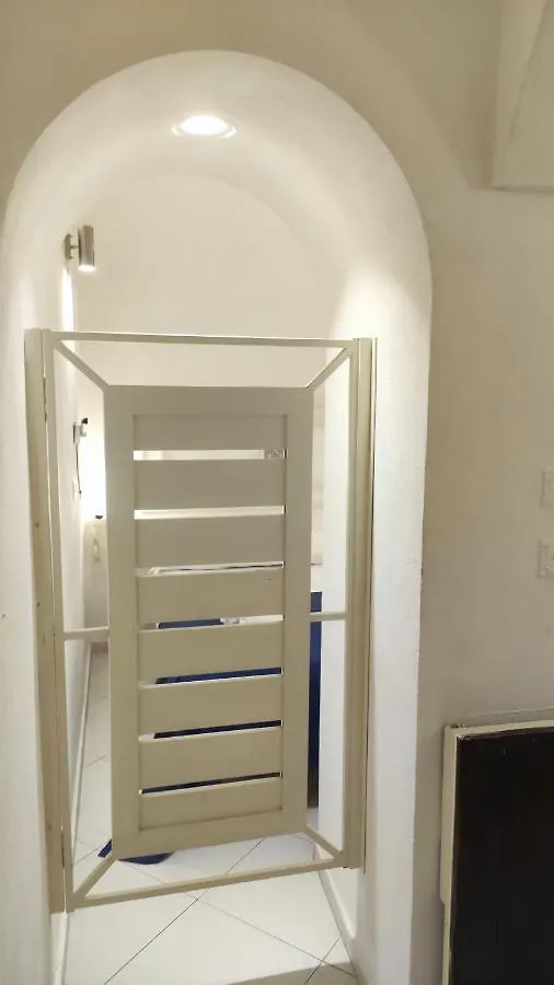 Piccola Maison Nel Centro Di Napoli شقة