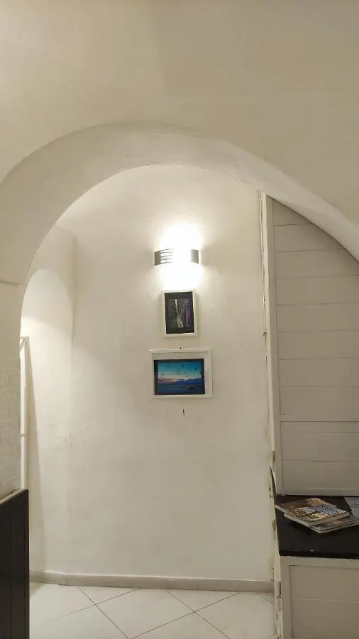 Piccola Maison Nel Centro Di Napoli Italien